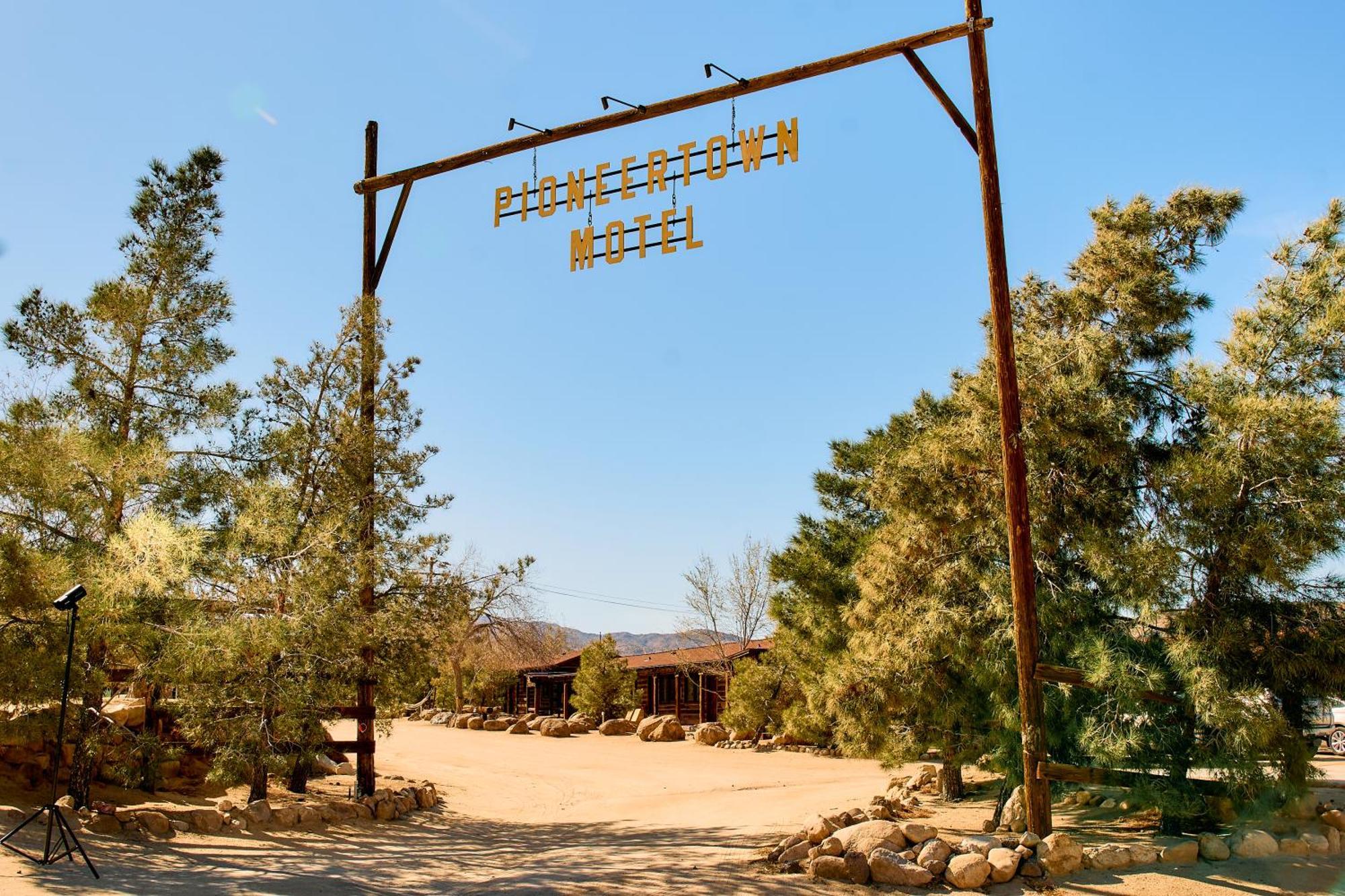Pioneertown Motel Extérieur photo